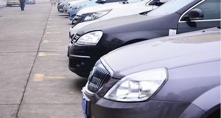 銀川經(jīng)營性停車場(chǎng)收費(fèi)調(diào)整引發(fā)熱議，上班族直呼“壓力山大”